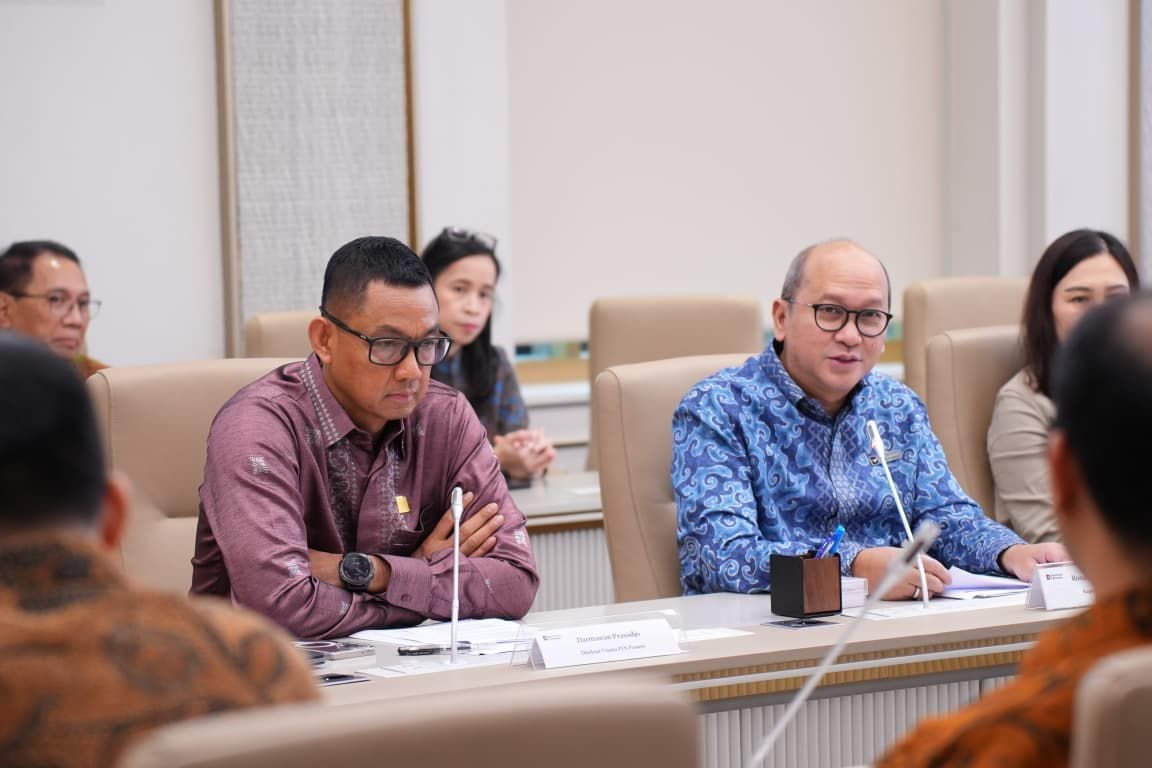 7e121a14-f779-434b-8ba5-1172341df964